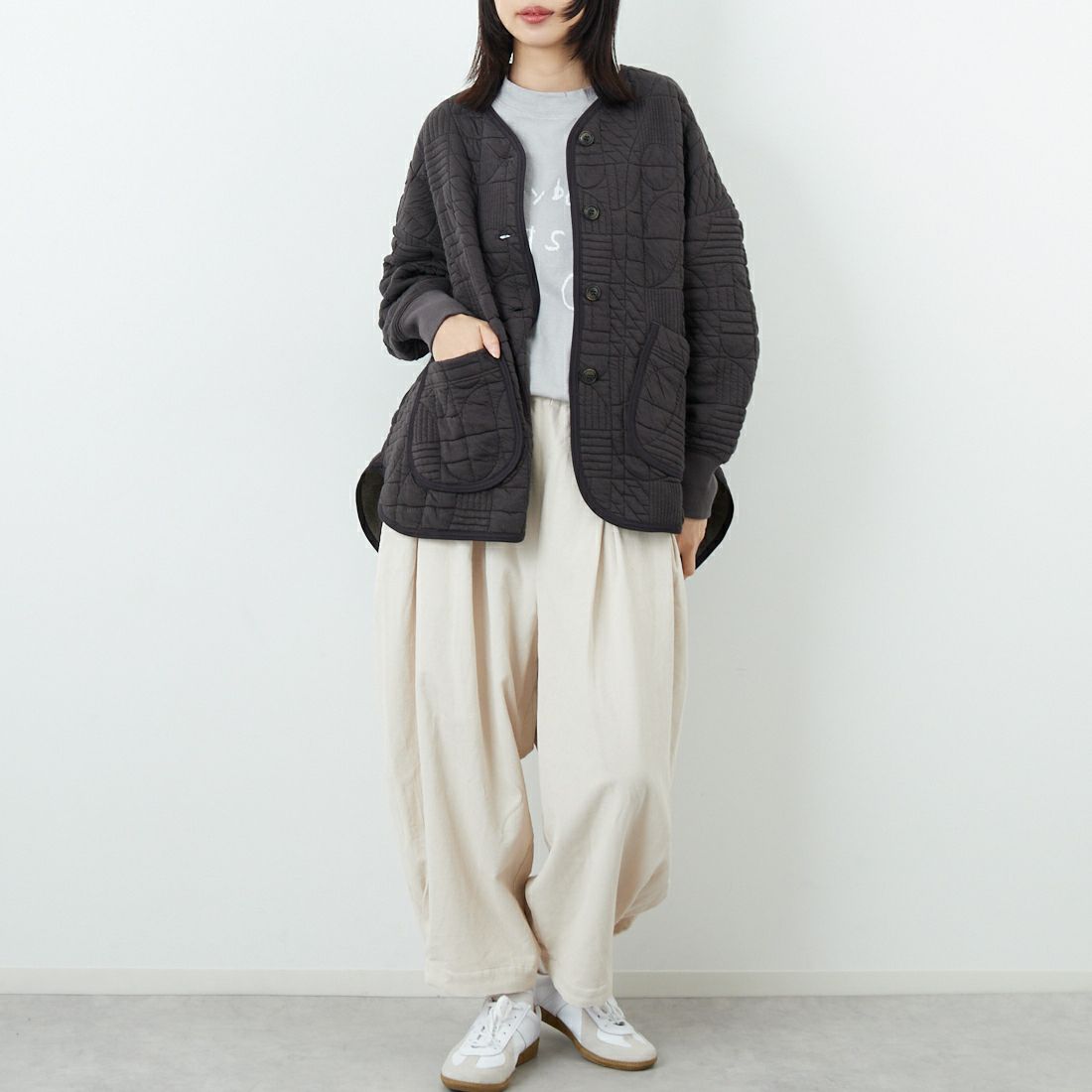 tumugu: [ツムグ] 幾何学キルティングジャケット [TC25404] 88 CHARCOA &&モデル身長：162cm 着用サイズ：F&&