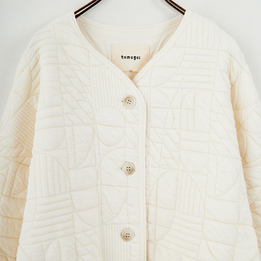 tumugu: [ツムグ] 幾何学キルティングジャケット [TC25404] 06 KINARI
