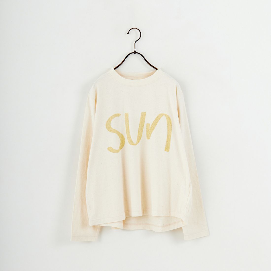 tumugu: [ツムグ] ラフィ天竺 長袖プリントTシャツ [TC25401] 06 KINARI