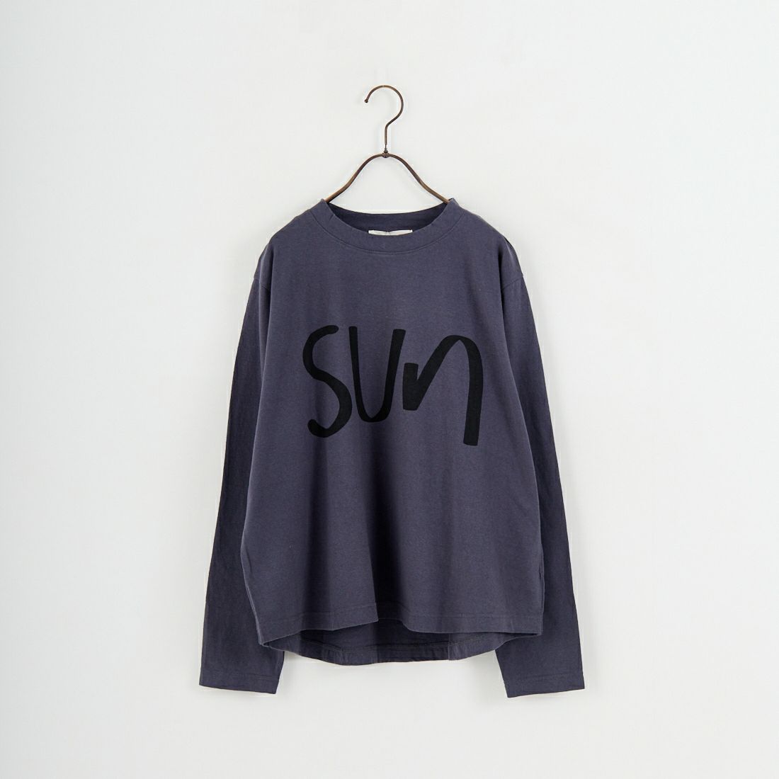 tumugu: [ツムグ] ラフィ天竺 長袖プリントTシャツ [TC25401] 88 CHARCOA