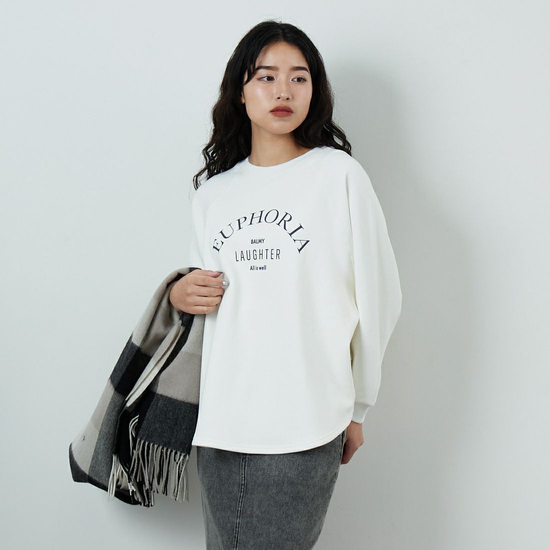 Jf Ready Made [ジェイエフレディメイド] 裏起毛プリントプルオーバー [3109151] 104 ｵﾌ &&モデル身長：162cm 着用サイズ：F&&