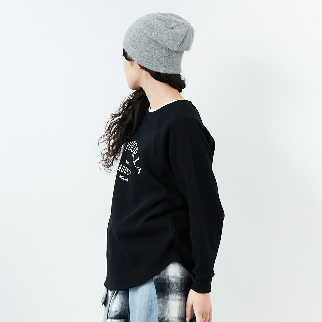 Jf Ready Made [ジェイエフレディメイド] 裏起毛プリントプルオーバー [3109151] 801 ﾌﾞﾗｯｸ &&モデル身長：162cm 着用サイズ：F&&