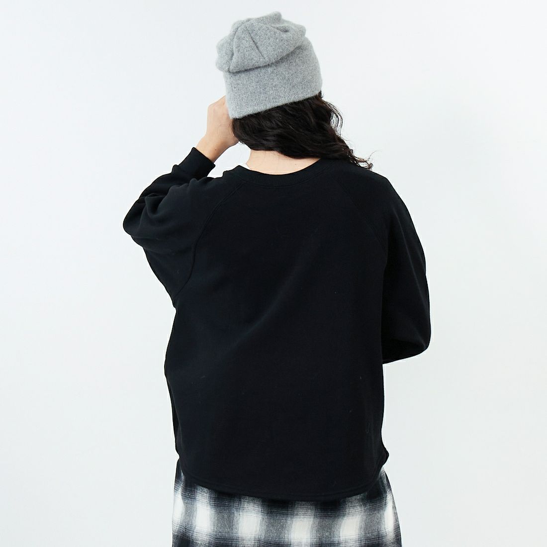 Jf Ready Made [ジェイエフレディメイド] 裏起毛プリントプルオーバー [3109151] 801 ﾌﾞﾗｯｸ &&モデル身長：162cm 着用サイズ：F&&