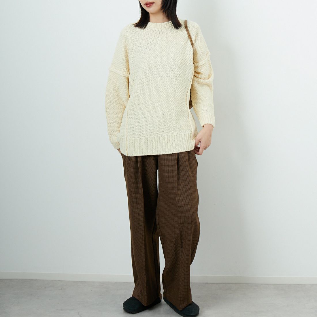 Jf Ready Made [ジェイエフレディメイド] 切替デザインクルーネックニット [3109206] 102 ｷﾅﾘ &&モデル身長：162cm 着用サイズ：F&&
