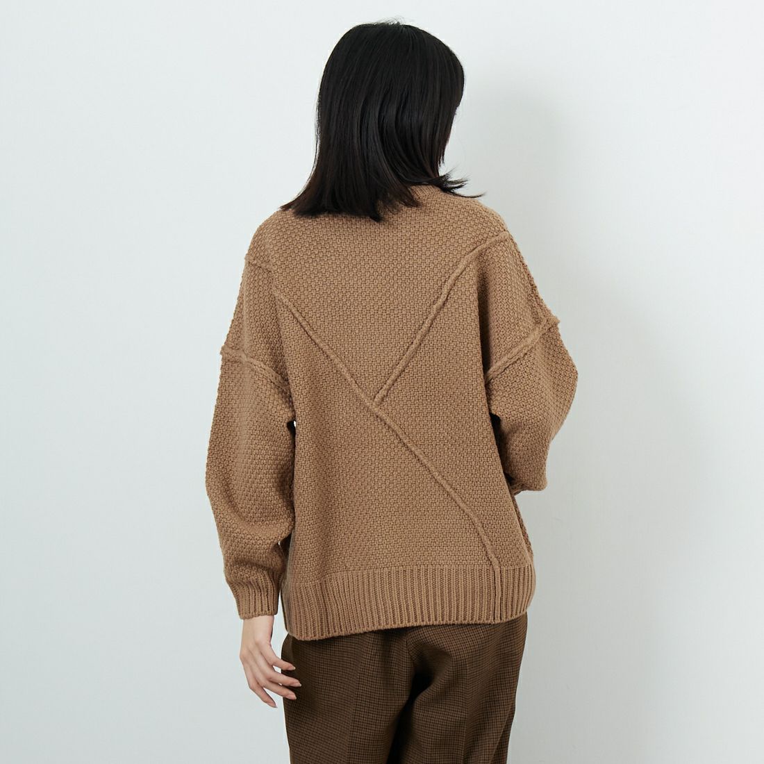 Jf Ready Made [ジェイエフレディメイド] 切替デザインクルーネックニット [3109206] 701 ﾌﾞﾗｳﾝ &&モデル身長：162cm 着用サイズ：F&&