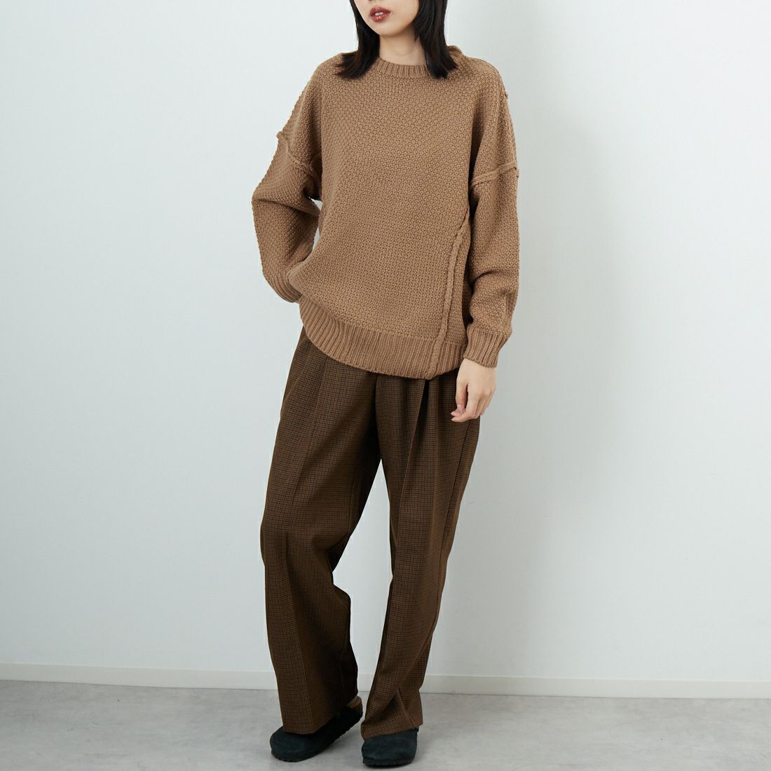 Jf Ready Made [ジェイエフレディメイド] 切替デザインクルーネックニット [3109206] 701 ﾌﾞﾗｳﾝ &&モデル身長：162cm 着用サイズ：F&&