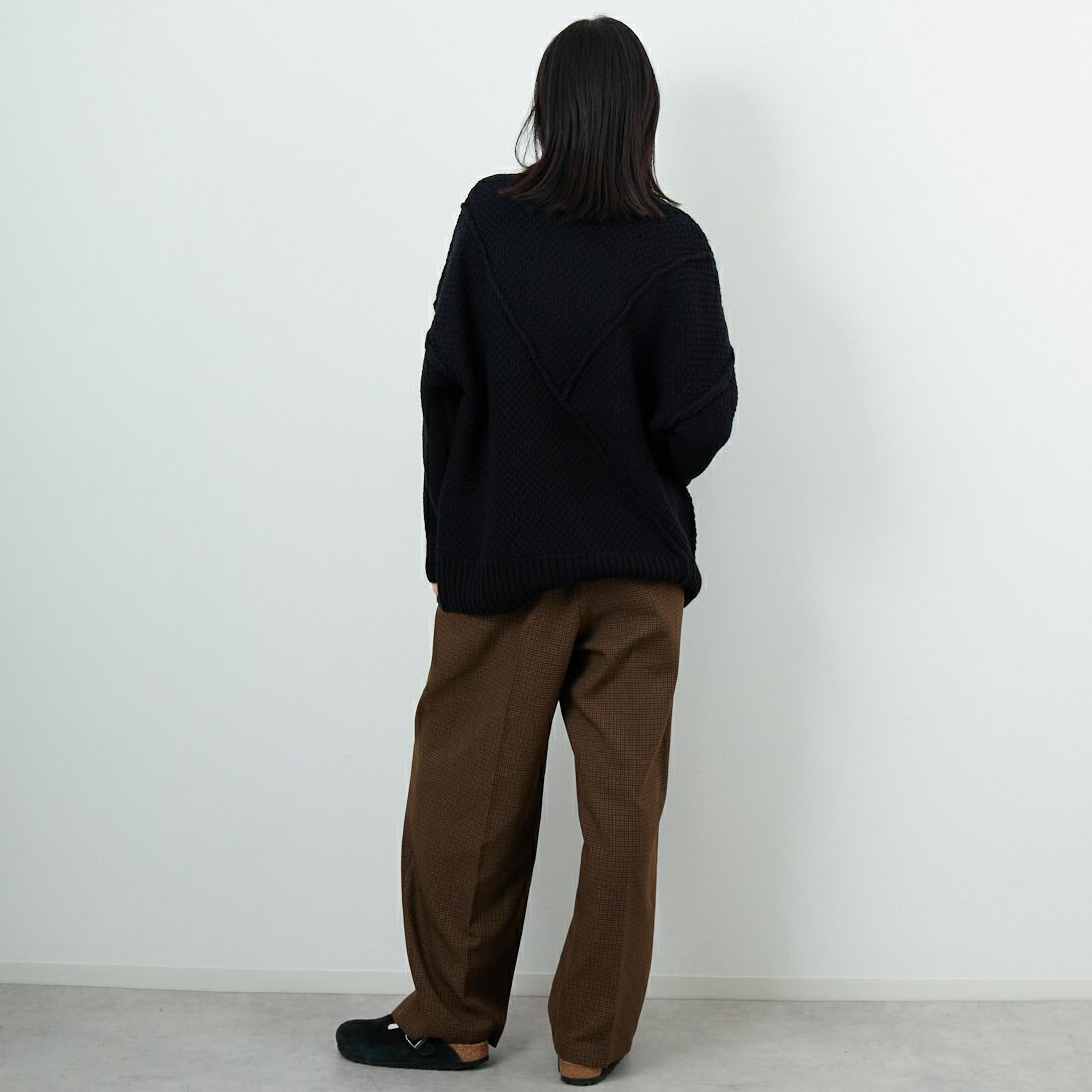 Jf Ready Made [ジェイエフレディメイド] 切替デザインクルーネックニット [3109206] 801 ﾌﾞﾗｯｸ &&モデル身長：162cm 着用サイズ：F&&