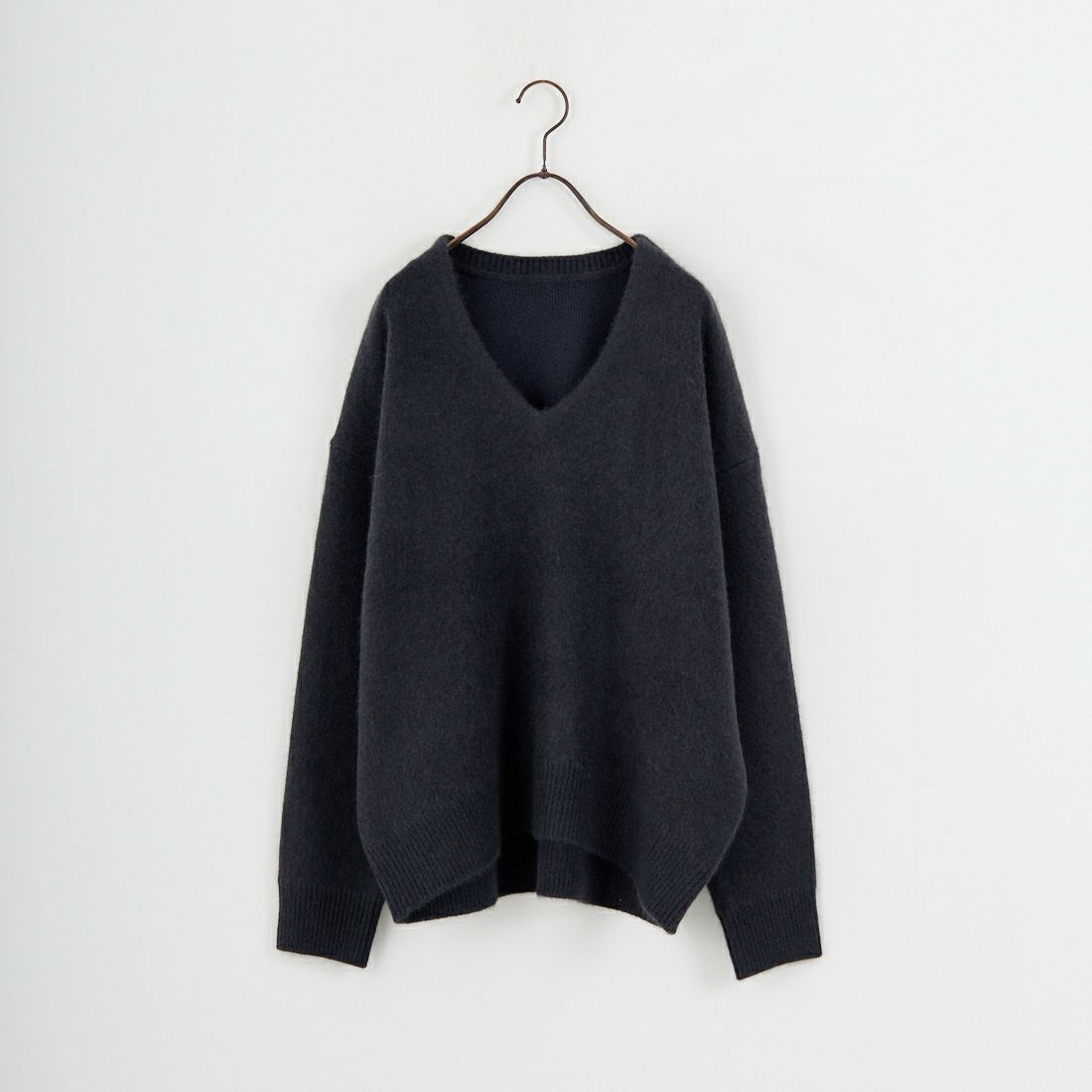 MICA&DEAL [マイカアンドディール] ラクーンVネックプルオーバー [0125408339] CHARCOAL