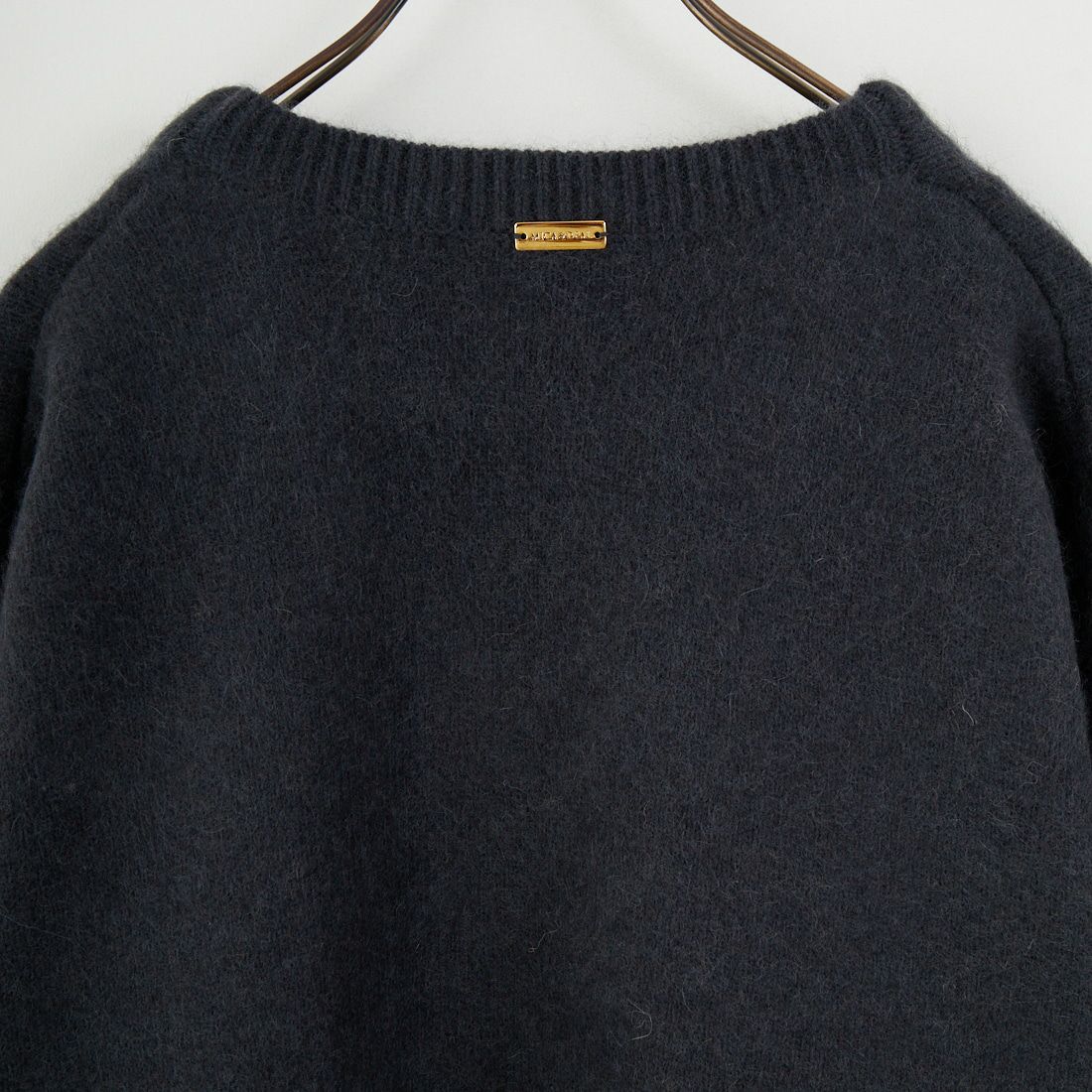 MICA&DEAL [マイカアンドディール] ラクーンVネックプルオーバー [0125408339] CHARCOAL