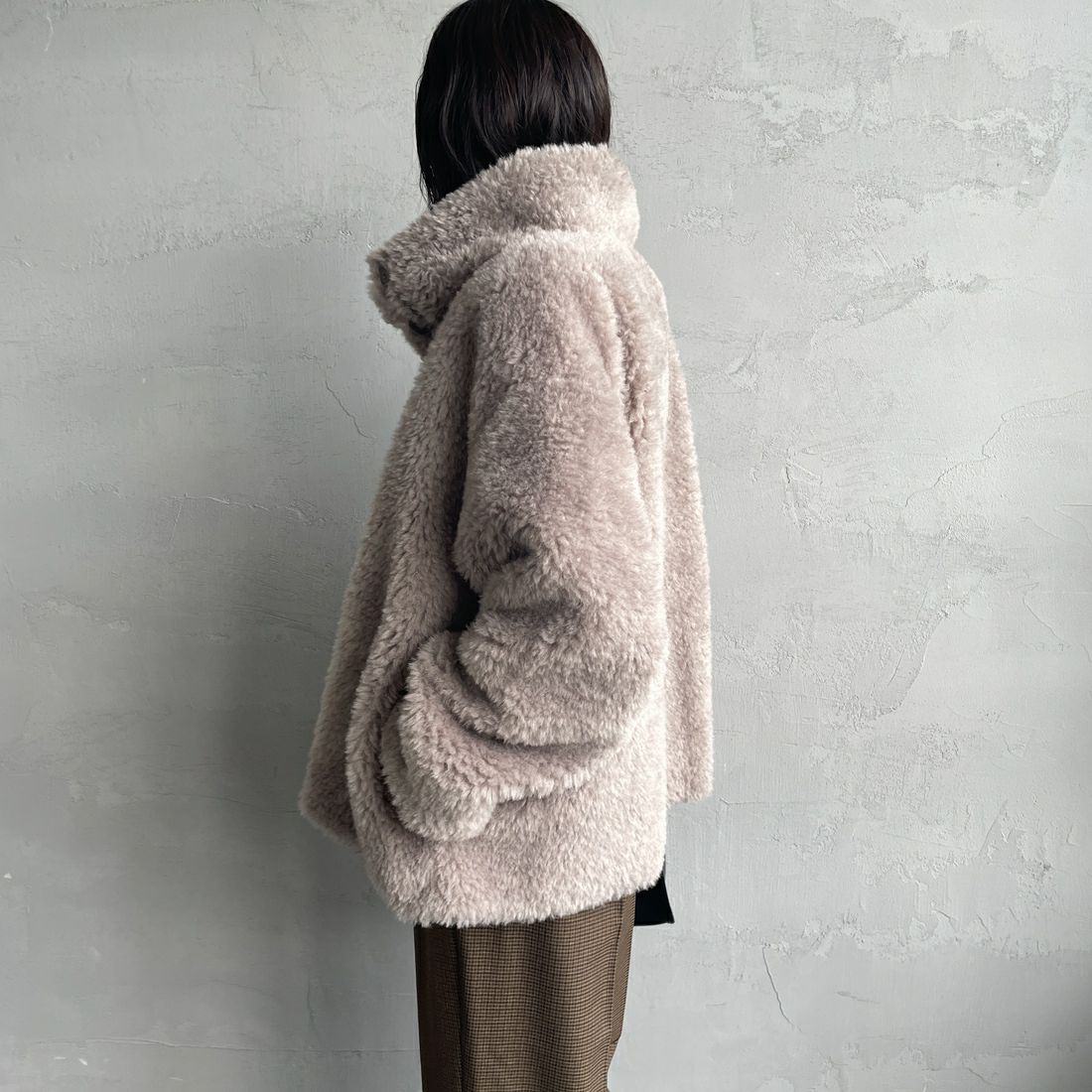 MICA&DEAL [マイカアンドディール] スタンドカラーボアブルゾン [0125406330] GREIGE &&モデル身長：160cm 着用サイズ：F&&