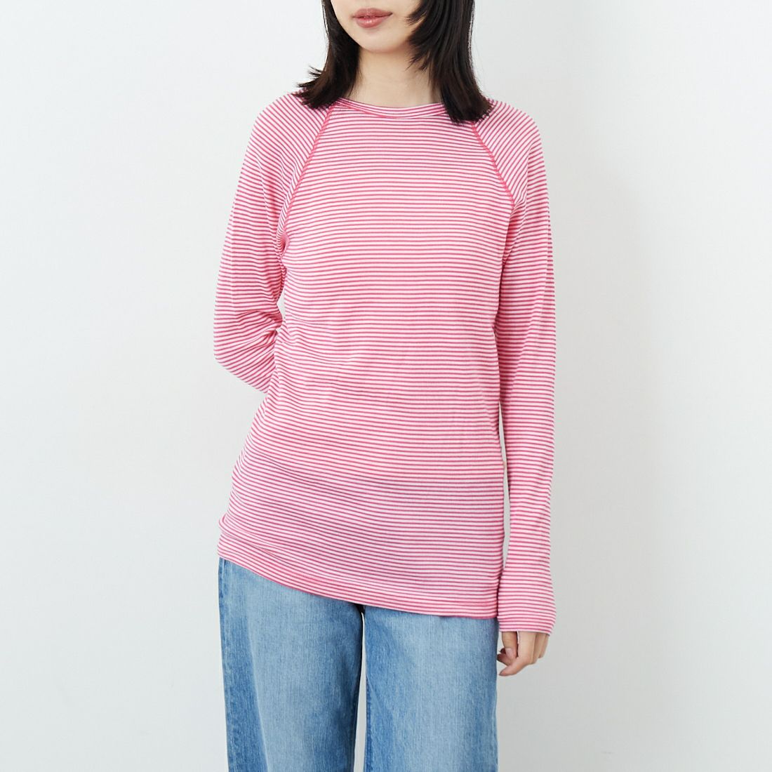 WILDERNESS WEAR [ウィルダネスウェア] ポリプロピレン ロングスリーブボーダーTシャツ [POLYPRO190-LS-CR-ST] PINK/WHITE &&モデル身長：162cm 着用サイズ：S&&