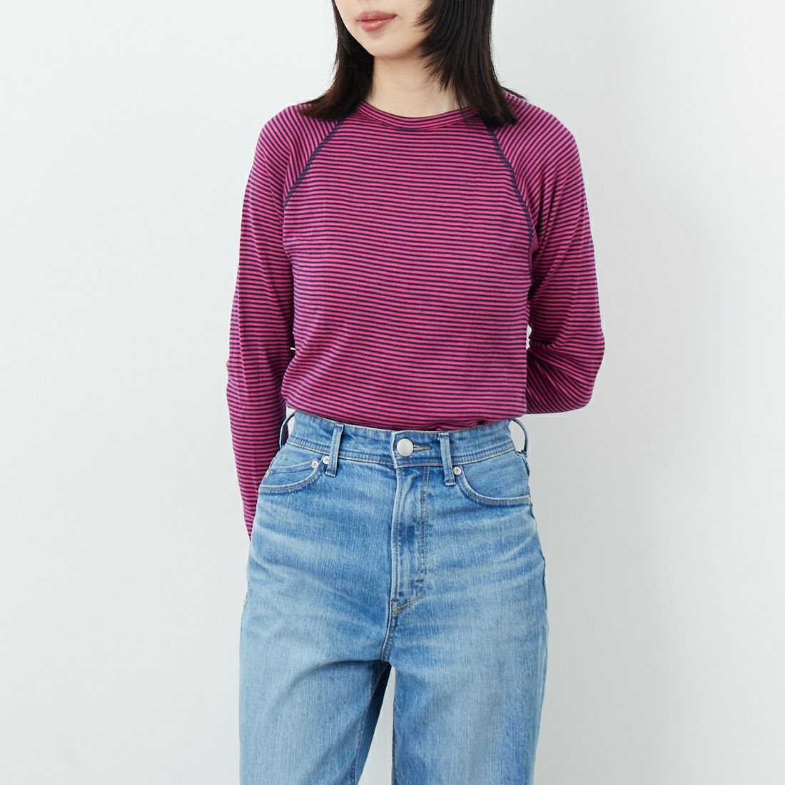 WILDERNESS WEAR [ウィルダネスウェア] ポリプロピレン ロングスリーブボーダーTシャツ [POLYPRO190-LS-CR-ST] NAVY/PINK &&モデル身長：162cm 着用サイズ：S&&