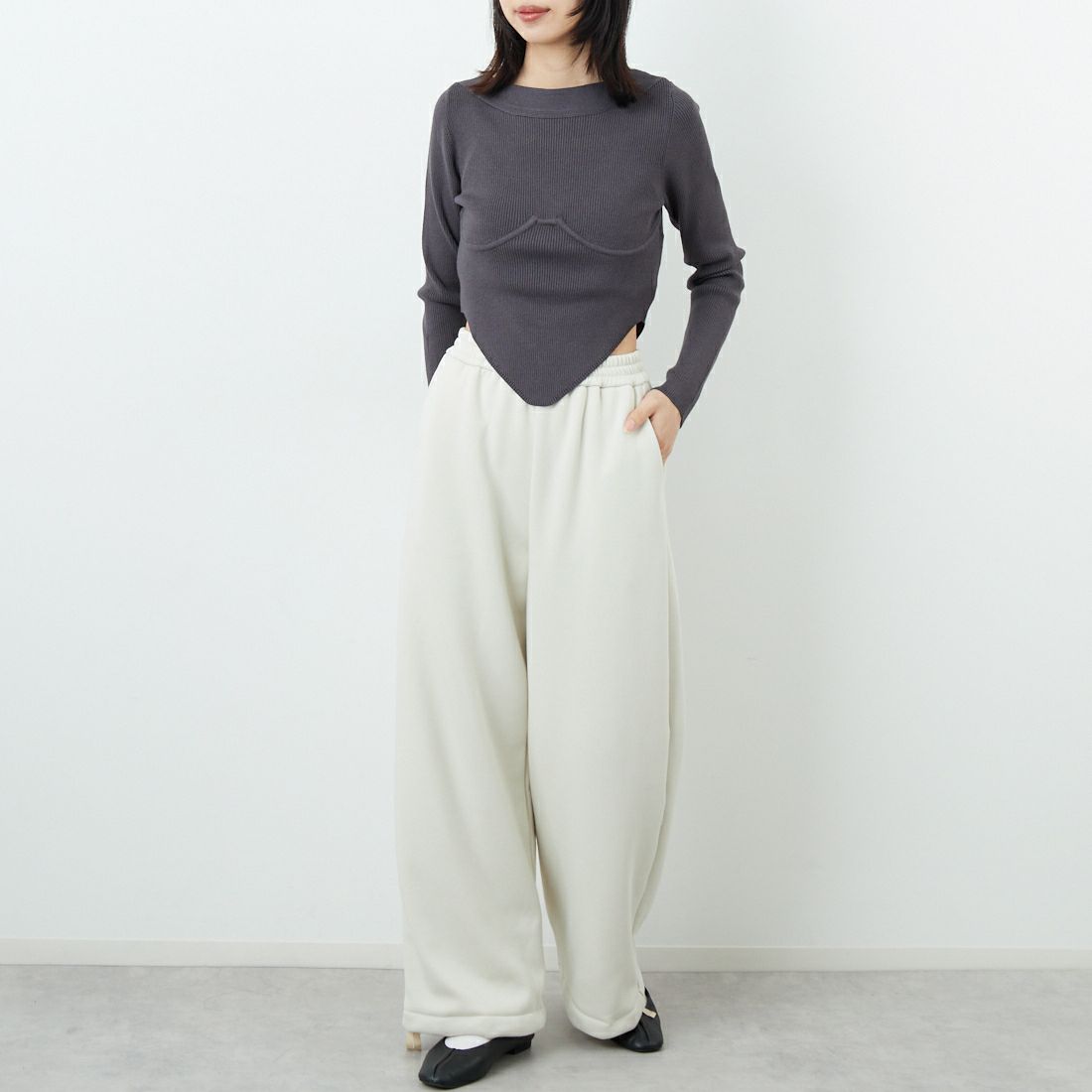 null. [ヌル] ビスチェリブニットトップス [153WNT255023] CGRY &&モデル身長：162cm 着用サイズ：24&&