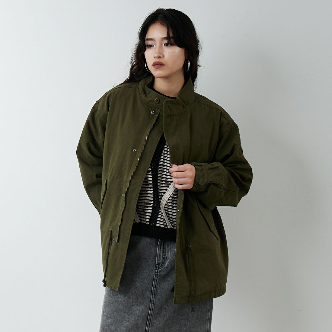 Jeans Factory Clothes [ジーンズファクトリークローズ] 3IN1 M65ショートジャケット [653210] OLIVE &&モデル身長：162cm 着用サイズ：S&&