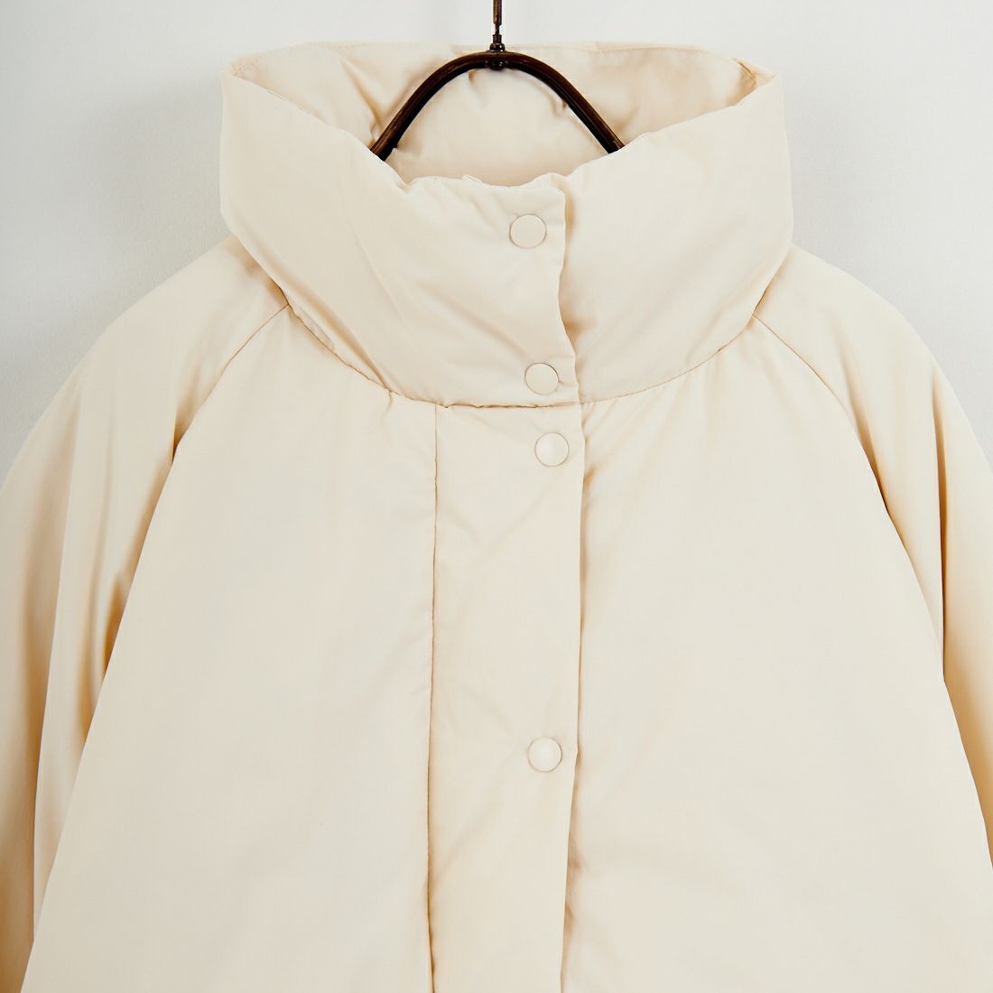 anuke [アンヌーク] スタンドカラーダウンコート [62520004] IVR