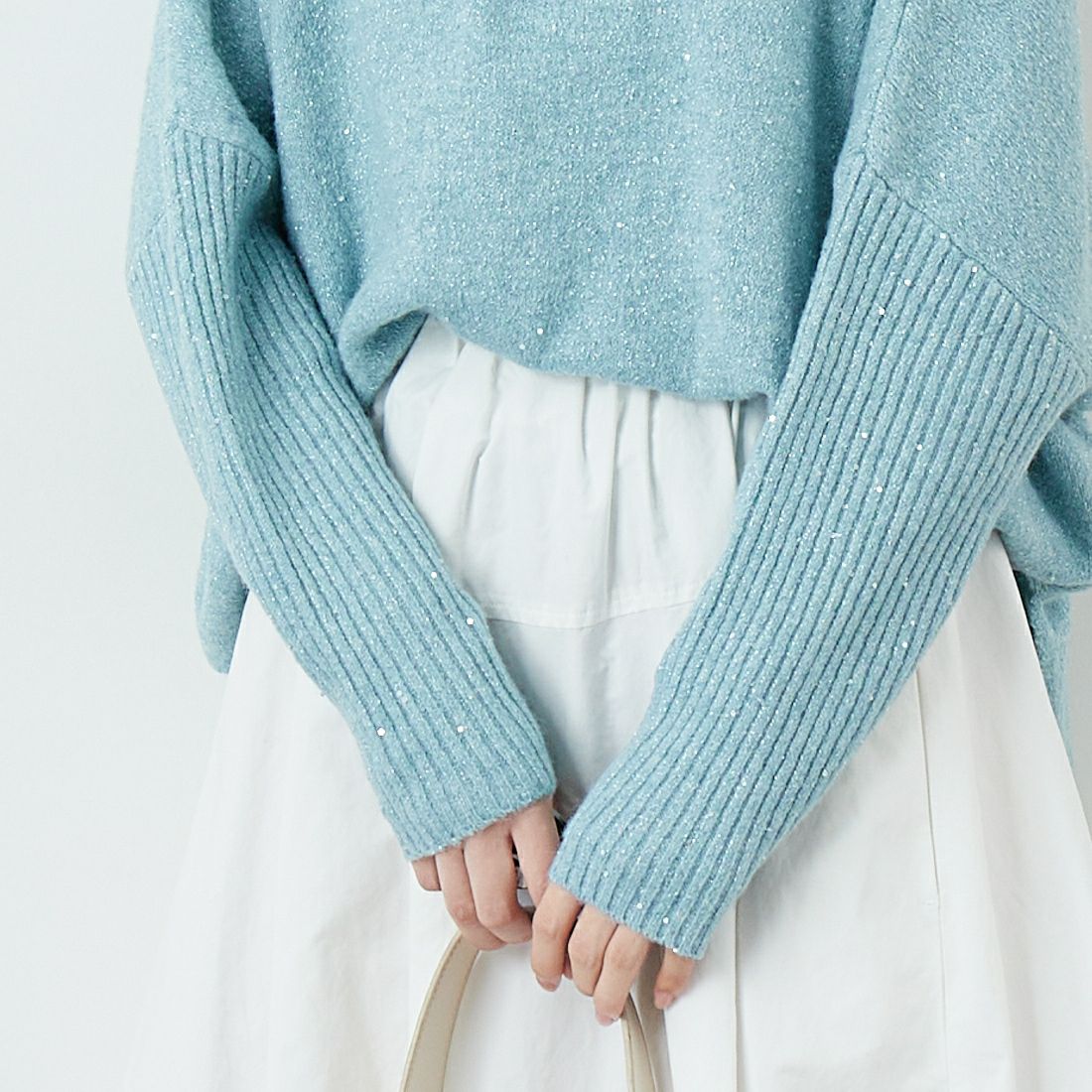 Jf Ready Made [ジェイエフレディメイド] スパンコールドルマンニットプルオーバー [3225426] ﾗｲﾄﾌﾞﾙｰ &&モデル身長：162cm 着用サイズ：F&&