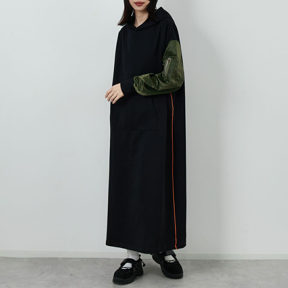 ﾌﾞﾗｯｸ/ｶｰｷ&&モデル身長：162cm 着用サイズ：F&&