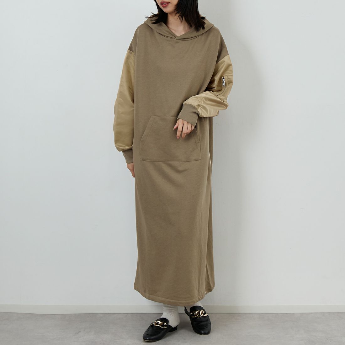 Jf Ready Made [ジェイエフレディメイド] 異素材ドッキングパーカーワンピース [922-24127] ﾌﾞﾗｳﾝ &&モデル身長：162cm 着用サイズ：F&&