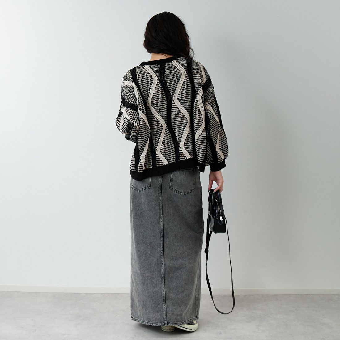 Jf Ready Made [ジェイエフレディメイド] モールヤーン ウェーブジャガードプルオーバー [923-14124] ﾌﾞﾗｯｸ/ﾍﾞｰｼ &&モデル身長：162cm 着用サイズ：F&&