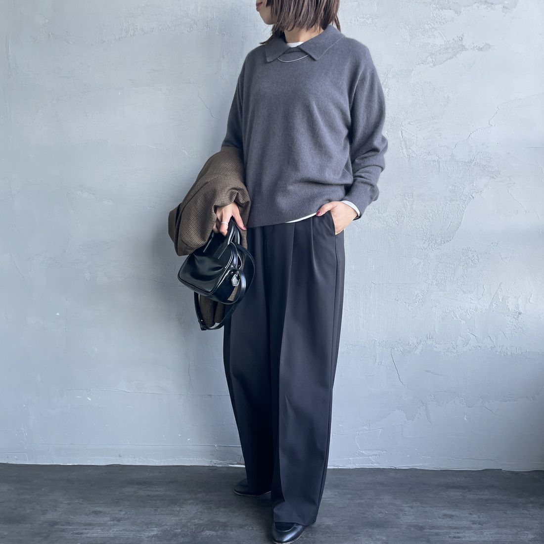 mizuiro ind [ミズイロインド] ハイゲージ襟付きプルオーバー [4-220099] 92 D.GRAY &&モデル身長：159cm 着用サイズ：F&&