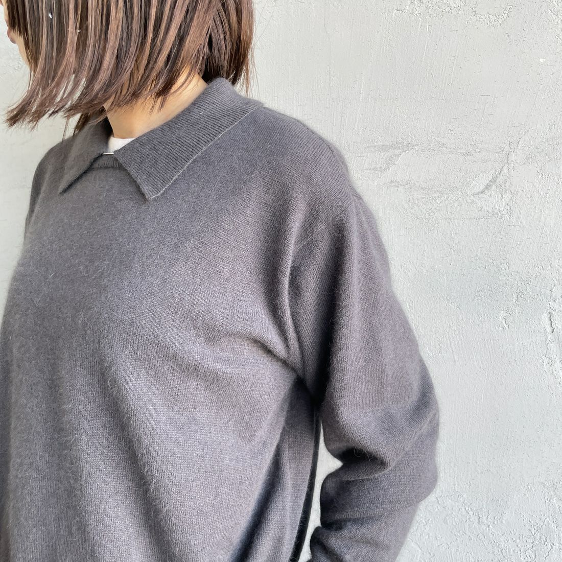 mizuiro ind [ミズイロインド] ハイゲージ襟付きプルオーバー [4-220099] 92 D.GRAY &&モデル身長：159cm 着用サイズ：F&&