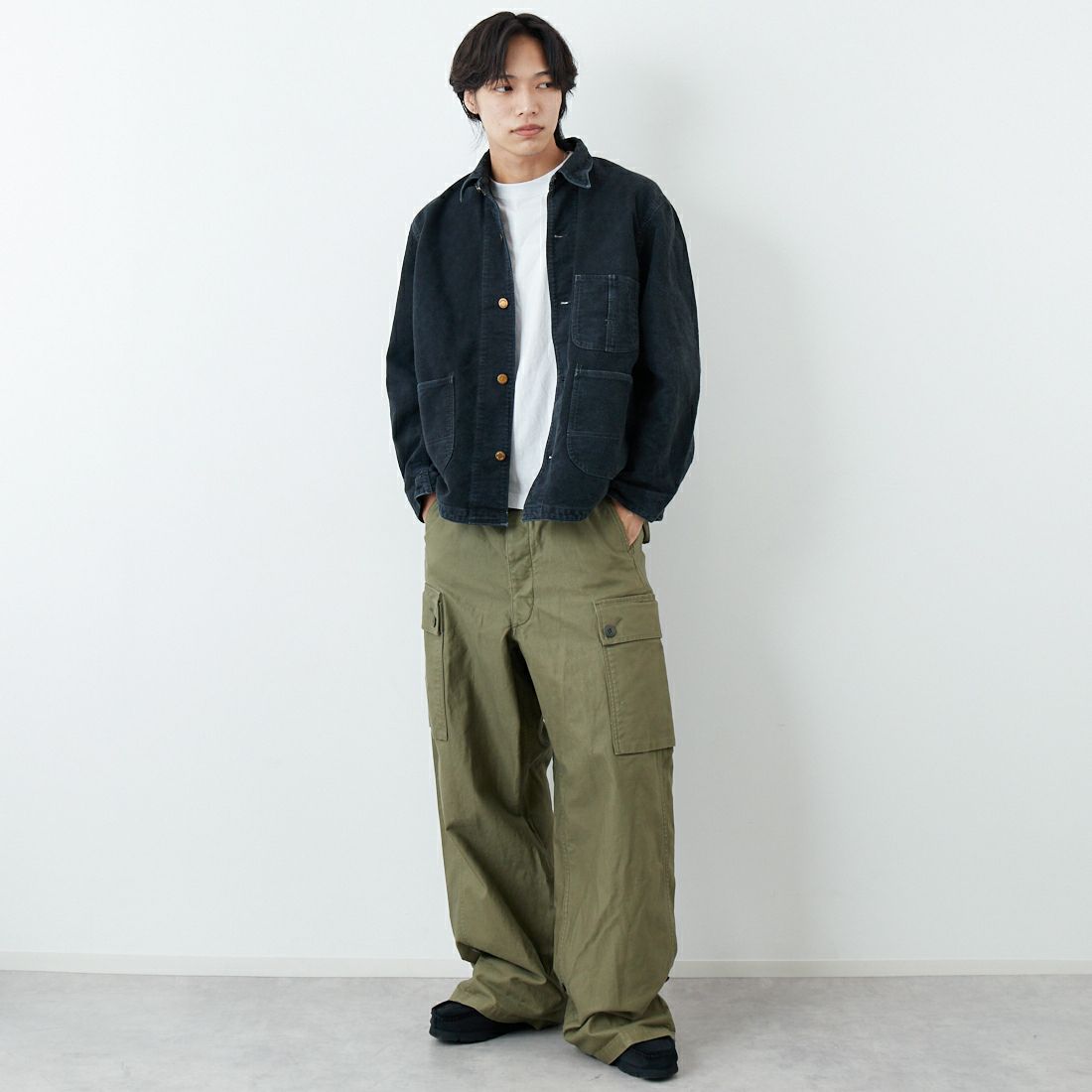 REMI RELIEF [レミレリーフ] モールスキンカバーオールジャケット [RN29373043] BLACK &&モデル身長：179cm 着用サイズ：L&&