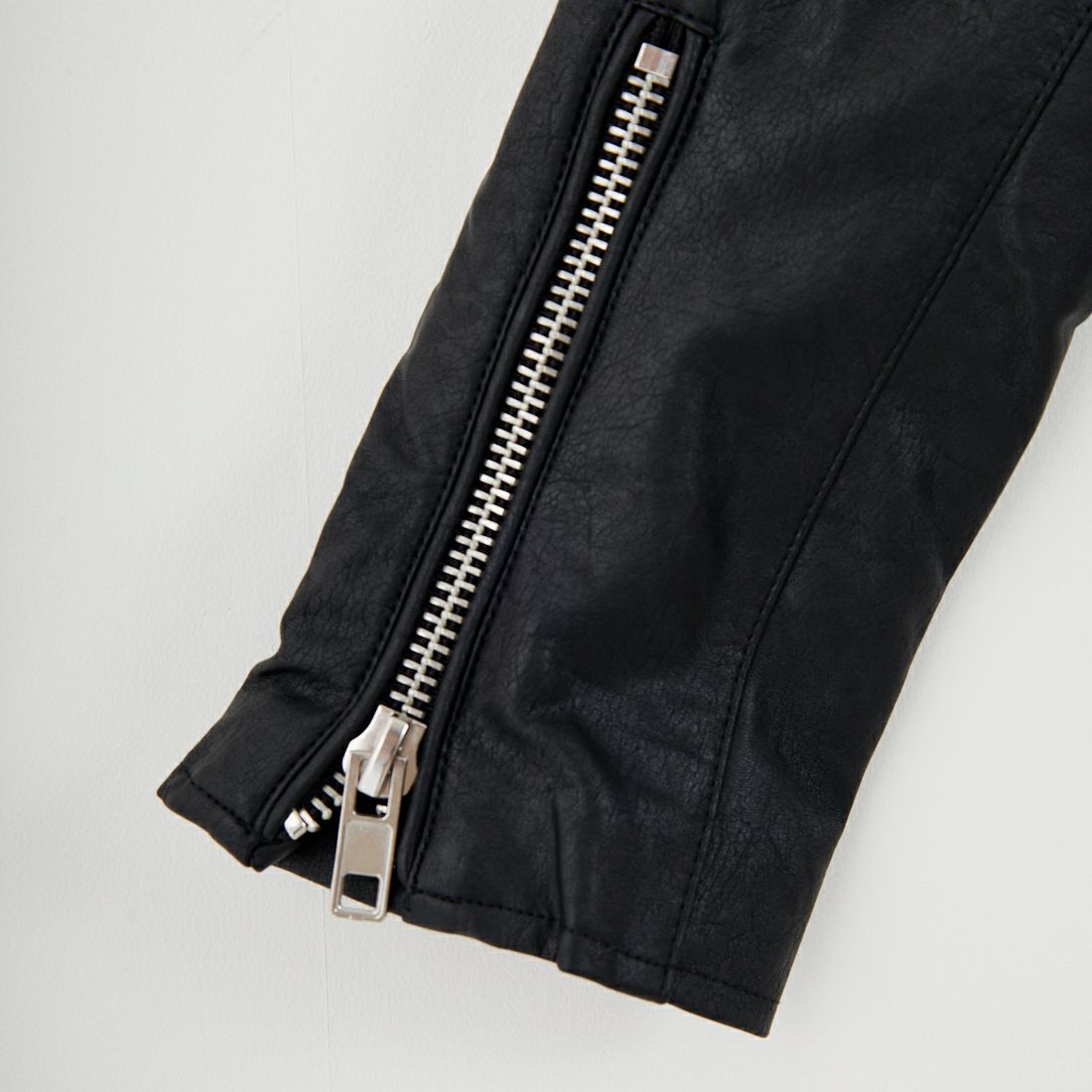 33Degrees [サーティスリーディグリーズ] フェイクレザー シングルライダースジャケット [560003IN] BLACK