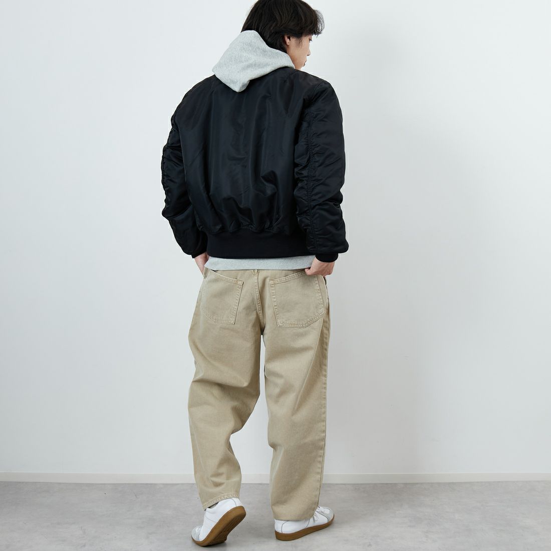 ALPHA [アルファ] MA-1フライトジャケット [MJM21000C1] BLACK &&モデル身長：179cm 着用サイズ：L&&