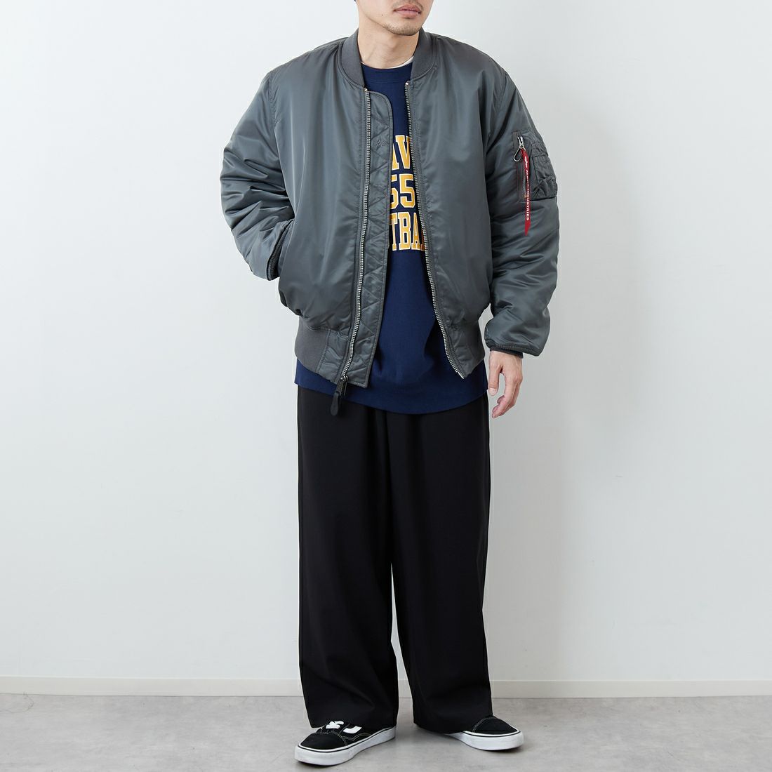 ALPHA [アルファ] MA-1フライトジャケット [MJM21000C1] GUNMETAL &&モデル身長：168cm 着用サイズ：L&&