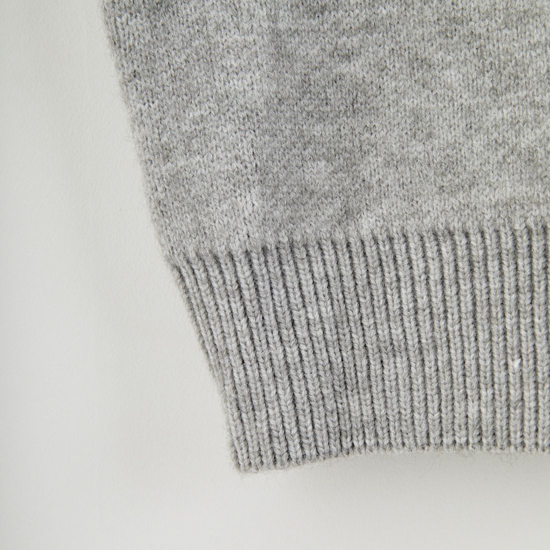 33Degrees [サーティスリーディグリーズ] ハートステッチクルーネックニット [TH-3999] GRAY