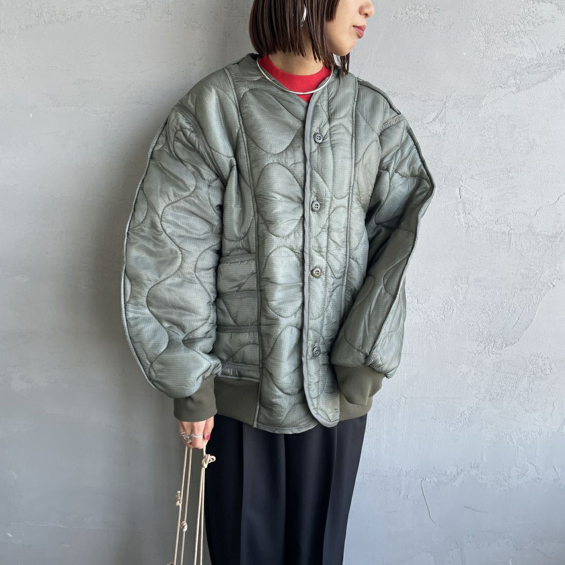 ODDMENT [オッドメント] キルティング MA-1ジャケット [QUILTING-MA-1] GREY &&モデル身長：159cm 着用サイズ：ONE SIZE&&