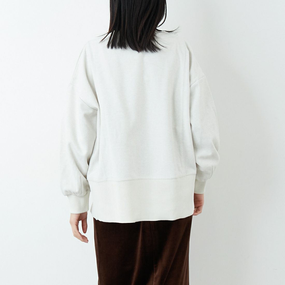 Jf Ready Made [ジェイエフレディメイド] 圧縮起毛サイド切替プルオーバー [3225750] ｱｲﾎﾞﾘｰ &&モデル身長：162cm 着用サイズ：F&&