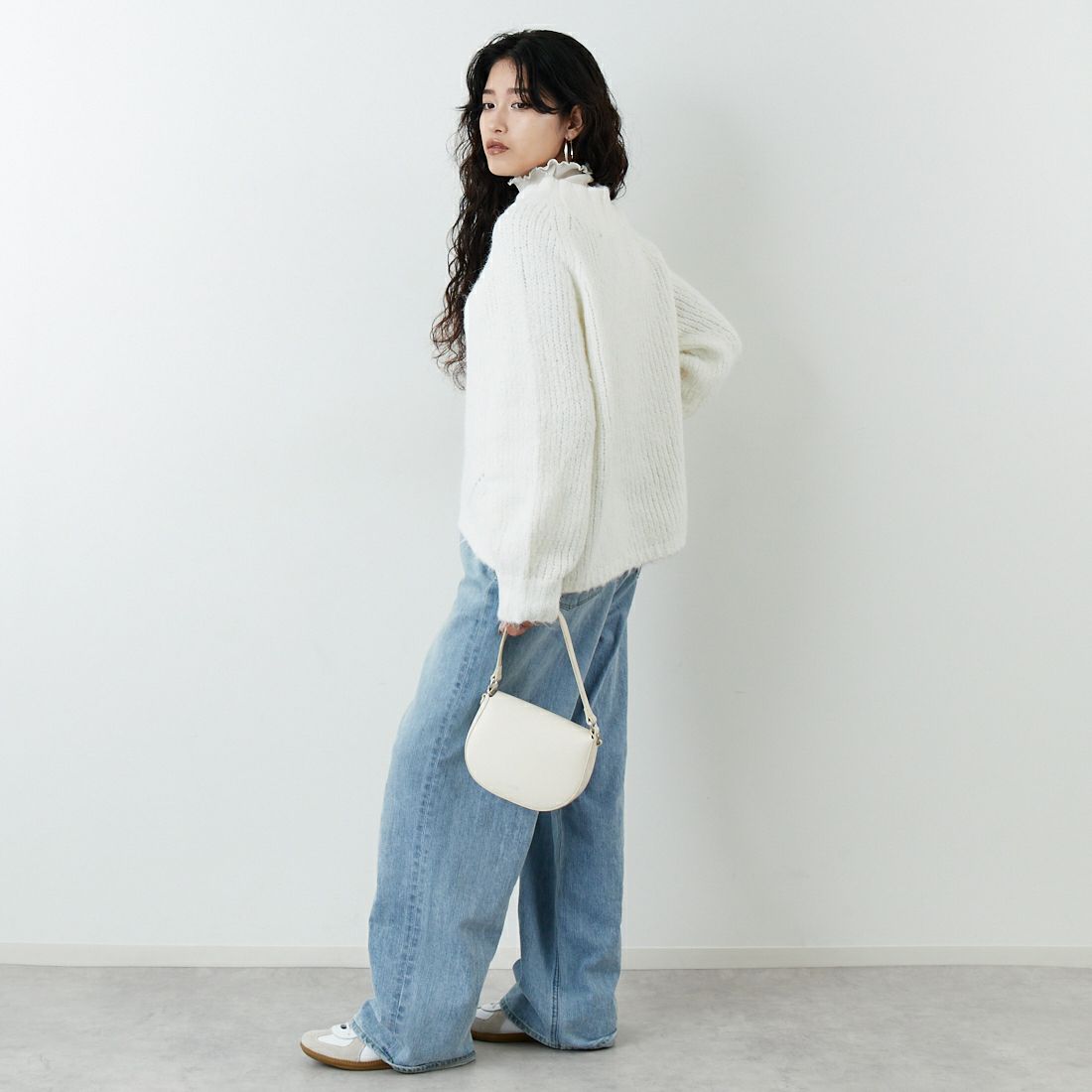 Jf Ready Made [ジェイエフレディメイド] 圧縮起毛ワイドネックプルオーバー [3225466] ｵﾌﾎﾜｲﾄ &&モデル身長：162cm 着用サイズ：F&&