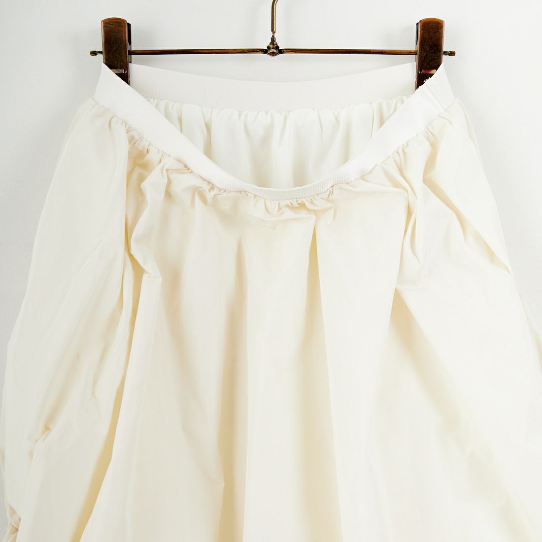 emmi [エミ] ツイストバルーンスカート [13WFS255054] IVR