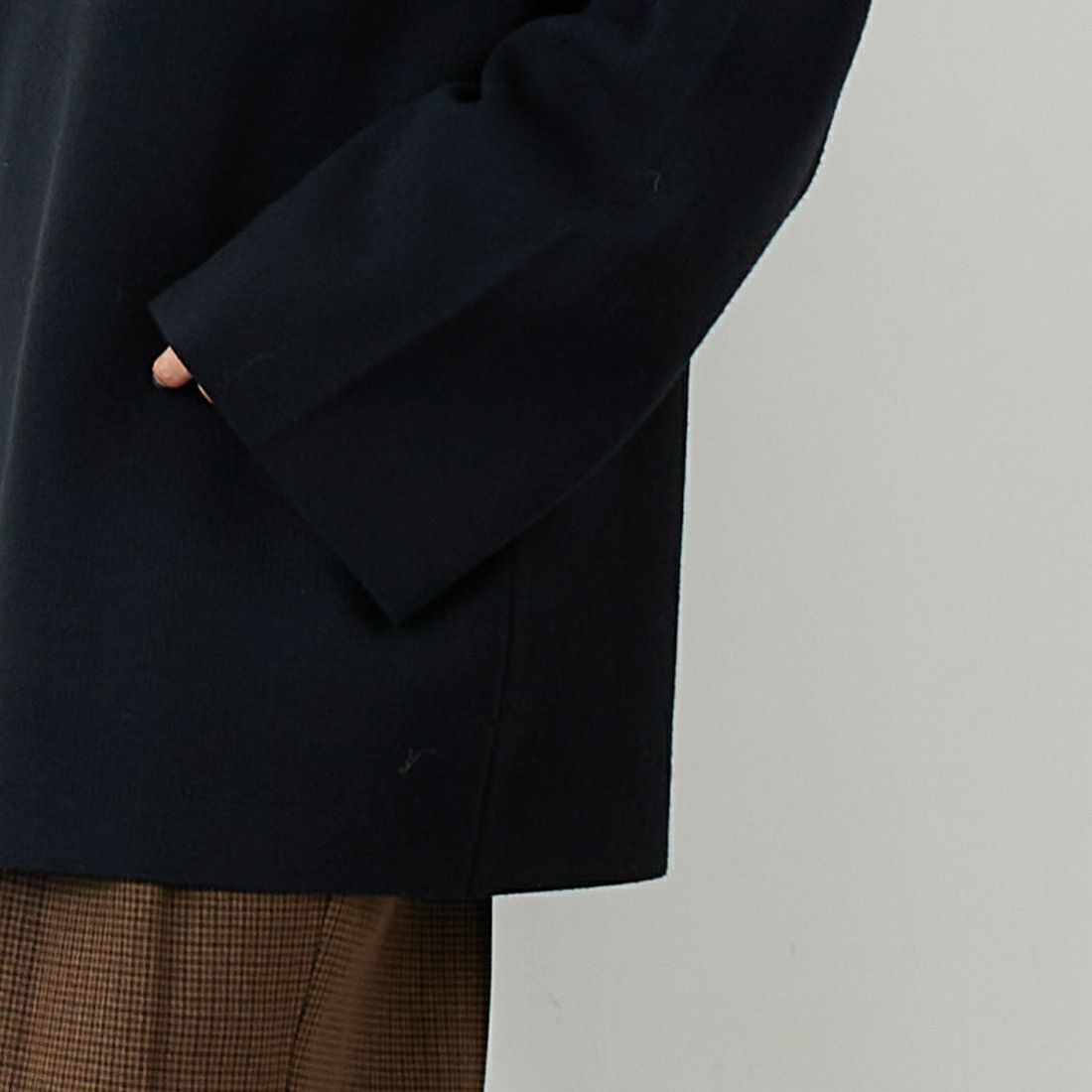 RIM.ARK [リムアーク] ミドルレングス ボックスニットプルオーバー [460JSL70-2211] BLK &&モデル身長：162cm 着用サイズ：F&&