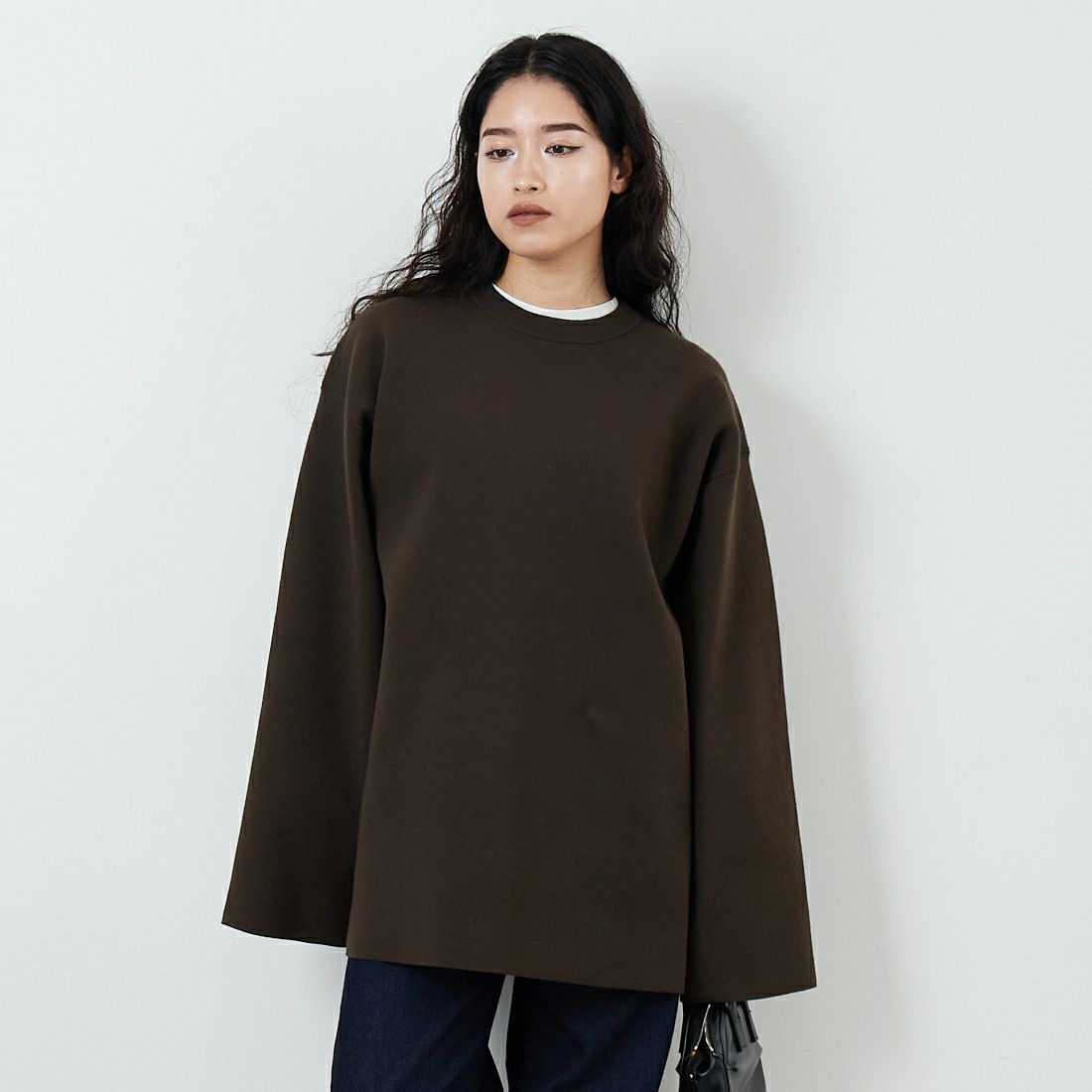 RIM.ARK [リムアーク] ミドルレングス ボックスニットプルオーバー [460JSL70-2211] KHA &&モデル身長：162cm 着用サイズ：F&&