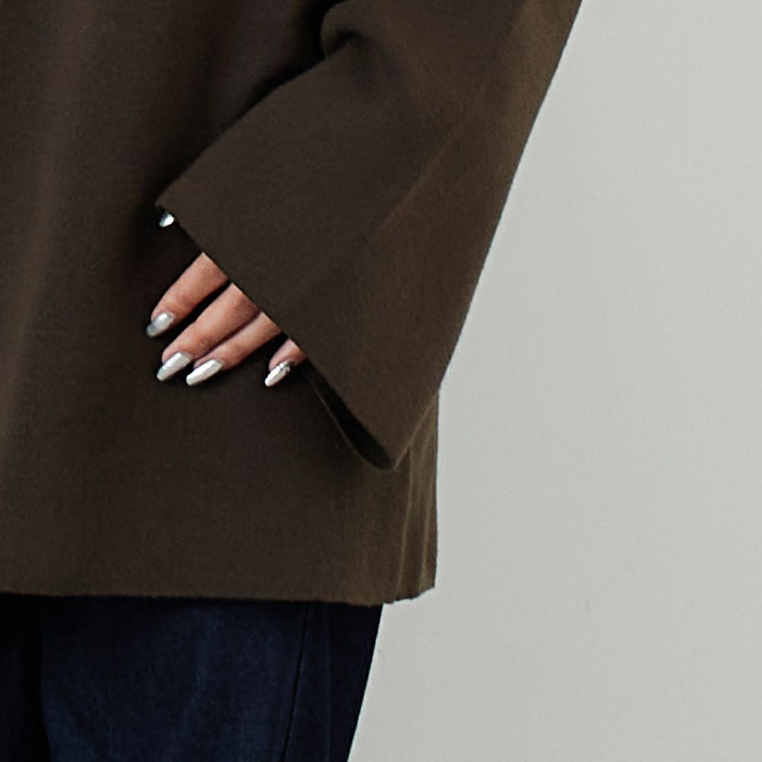 RIM.ARK [リムアーク] ミドルレングス ボックスニットプルオーバー [460JSL70-2211] KHA &&モデル身長：162cm 着用サイズ：F&&