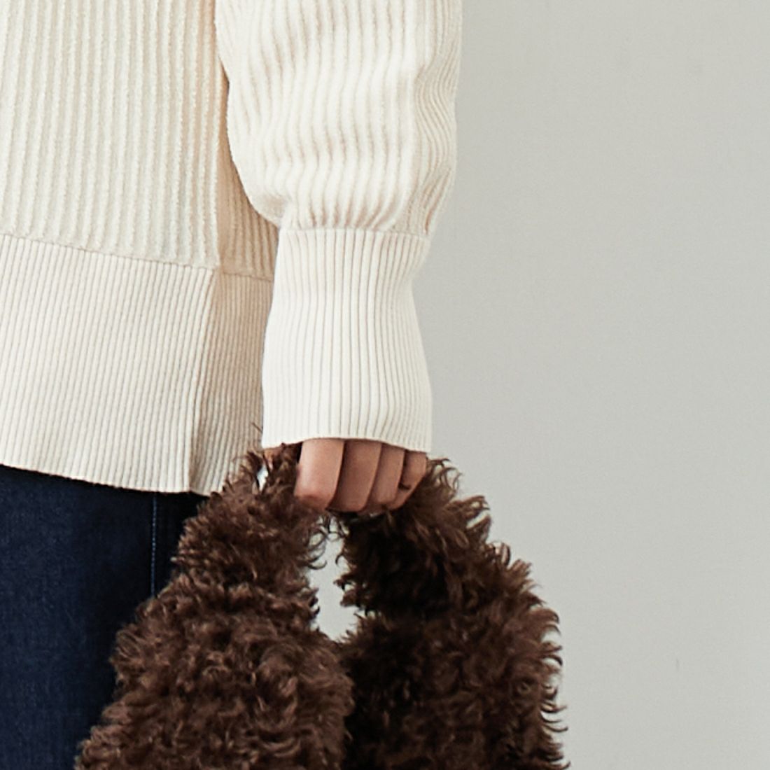 RIM.ARK [リムアーク] ベーシックカラーリブプルオーバー [460JSL70-2271] IVOY &&モデル身長：162cm 着用サイズ：F&&