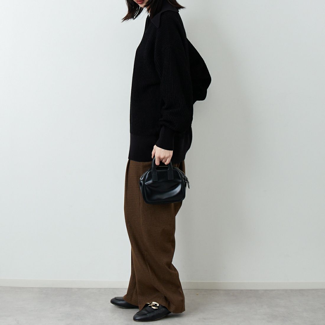 RIM.ARK [リムアーク] ベーシックカラーリブプルオーバー [460JSL70-2271] BLK &&モデル身長：162cm 着用サイズ：F&&