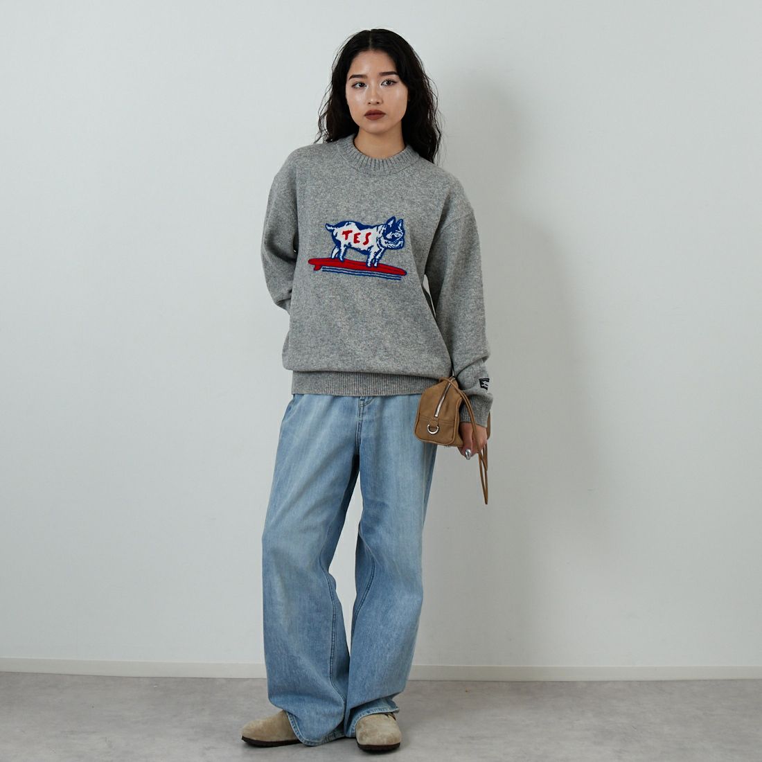 The Endless Summer [エンドレスサマー] BUHI サガラ刺繍ウールニット [AS-25774323] 03 MIX GRY &&モデル身長：162cm 着用サイズ：S&&