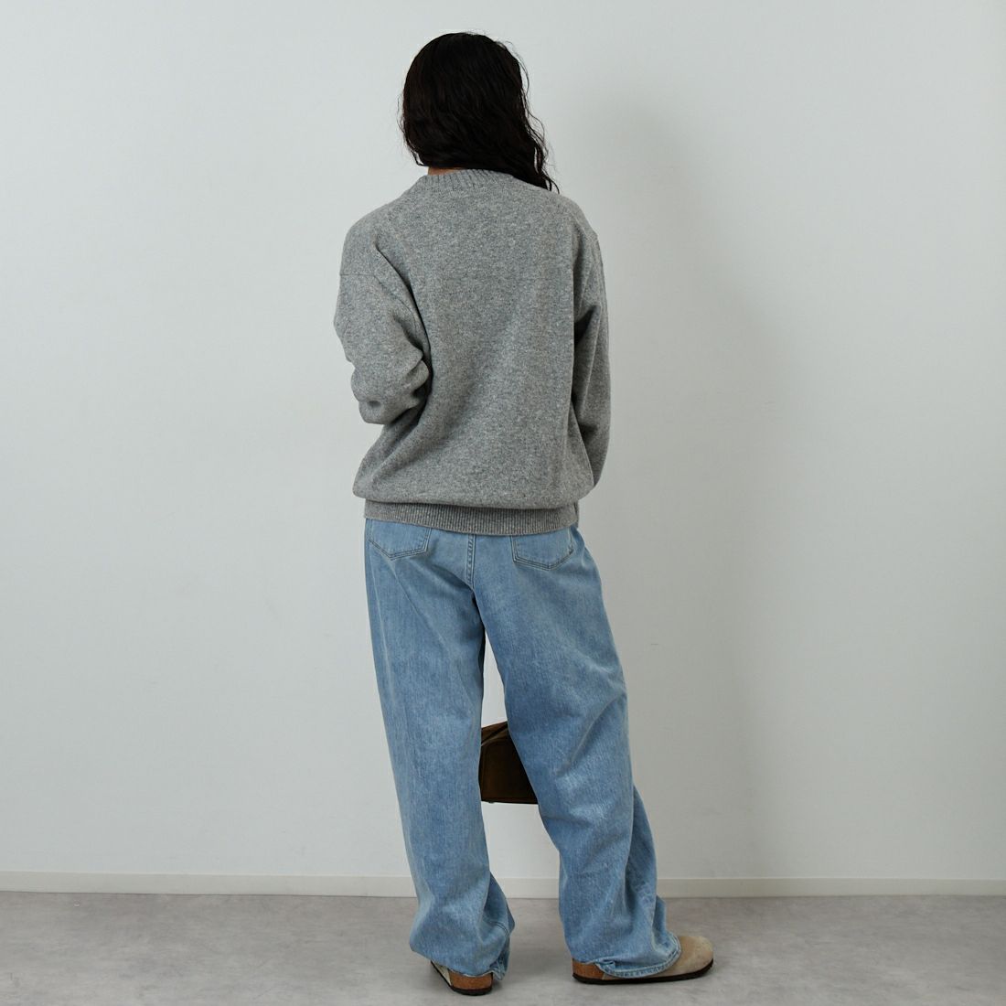 The Endless Summer [エンドレスサマー] BUHI サガラ刺繍ウールニット [AS-25774323] 03 MIX GRY &&モデル身長：162cm 着用サイズ：S&&