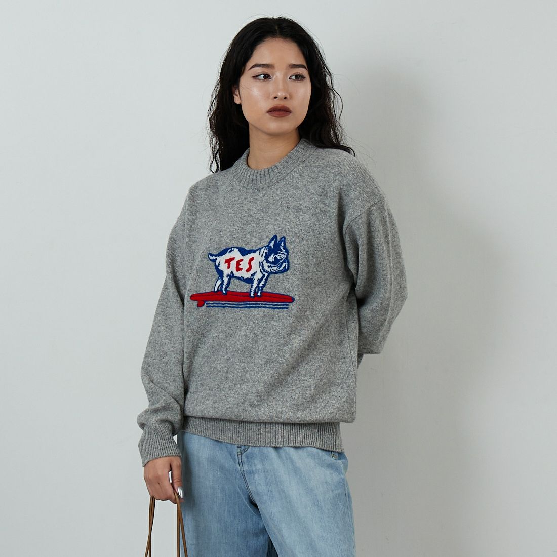 The Endless Summer [エンドレスサマー] BUHI サガラ刺繍ウールニット [AS-25774323] 03 MIX GRY &&モデル身長：162cm 着用サイズ：S&&