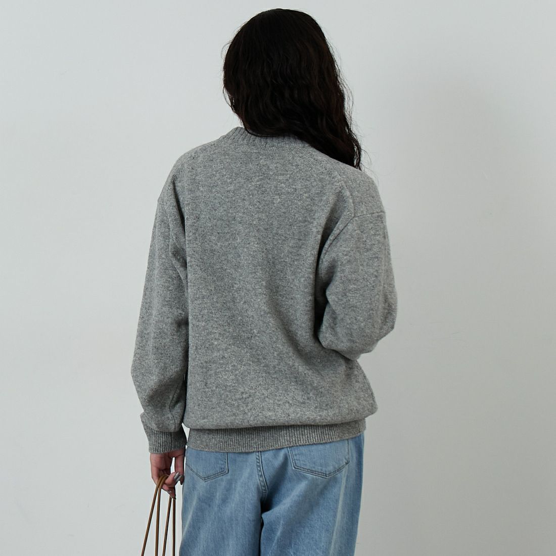 The Endless Summer [エンドレスサマー] BUHI サガラ刺繍ウールニット [AS-25774323] 03 MIX GRY &&モデル身長：162cm 着用サイズ：S&&