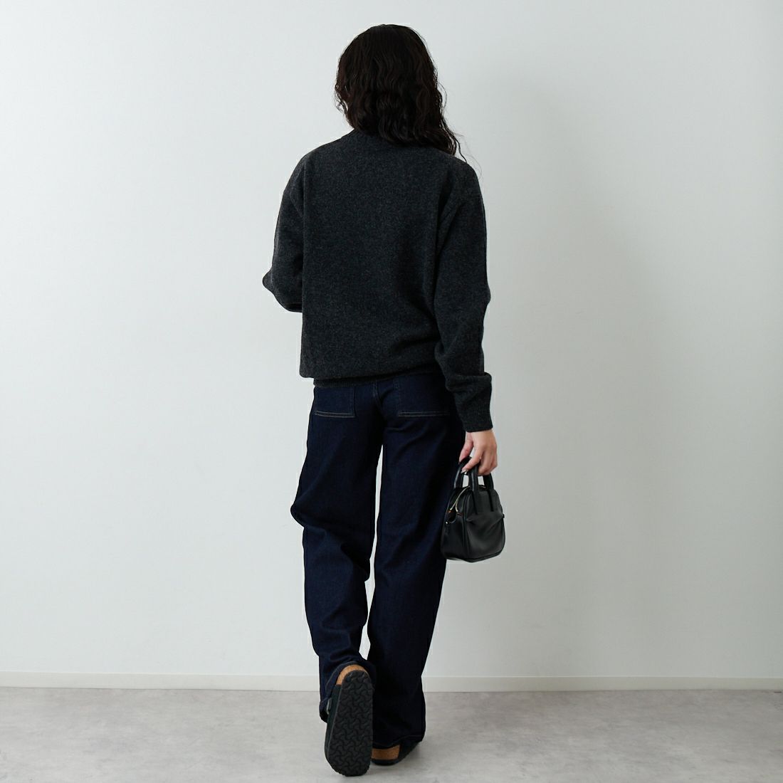 The Endless Summer [エンドレスサマー] BUHI サガラ刺繍ウールニット [AS-25774323] 01 BLACK &&モデル身長：162cm 着用サイズ：S&&