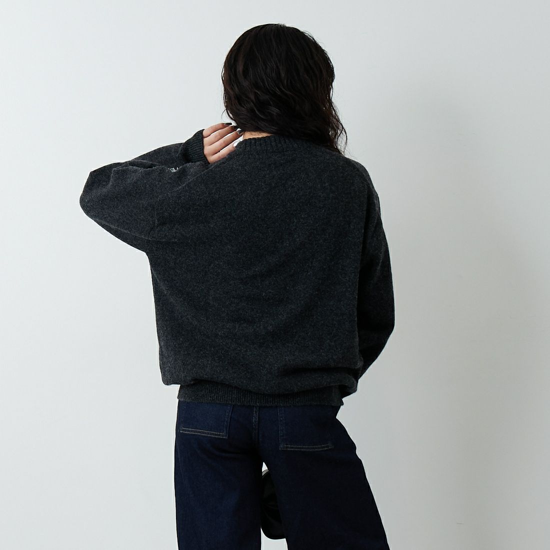 The Endless Summer [エンドレスサマー] BUHI サガラ刺繍ウールニット [AS-25774323] 01 BLACK &&モデル身長：162cm 着用サイズ：S&&