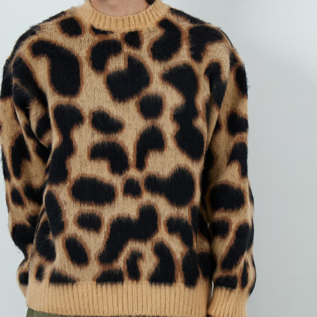 33Degrees [サーティスリーディグリーズ] バルキージャカードクルーネックニット [TDS-254-032] BRNﾚｵﾊﾟｰﾄﾞ &&モデル身長：179cm 着用サイズ：M&&