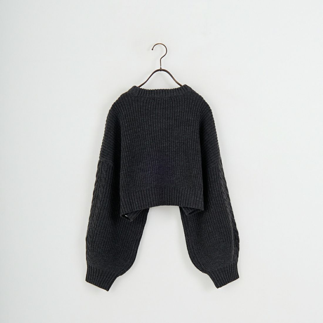 Jf Ready Made [ジェイエフレディメイド] ケーブル編みショート丈クルーネックニット [124803]CHARCOAL