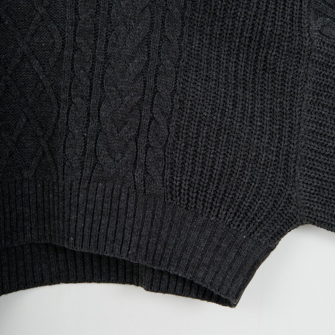 Jf Ready Made [ジェイエフレディメイド] ケーブル編みショート丈クルーネックニット [124803]CHARCOAL