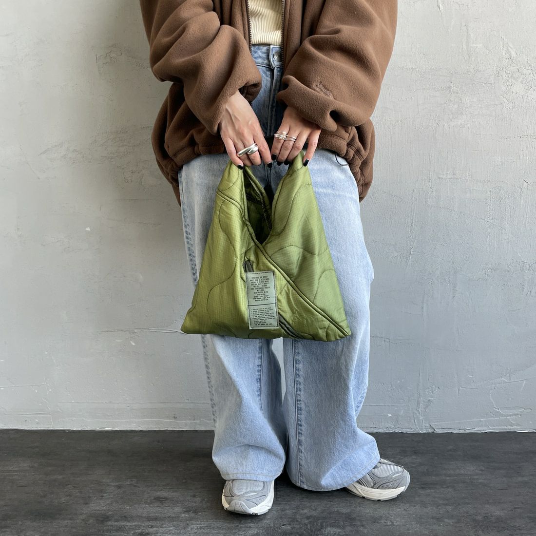 THRIFTY LOOK [スリフティールック] トライアングルスモールトートバッグ [TL25S021] OLIVE