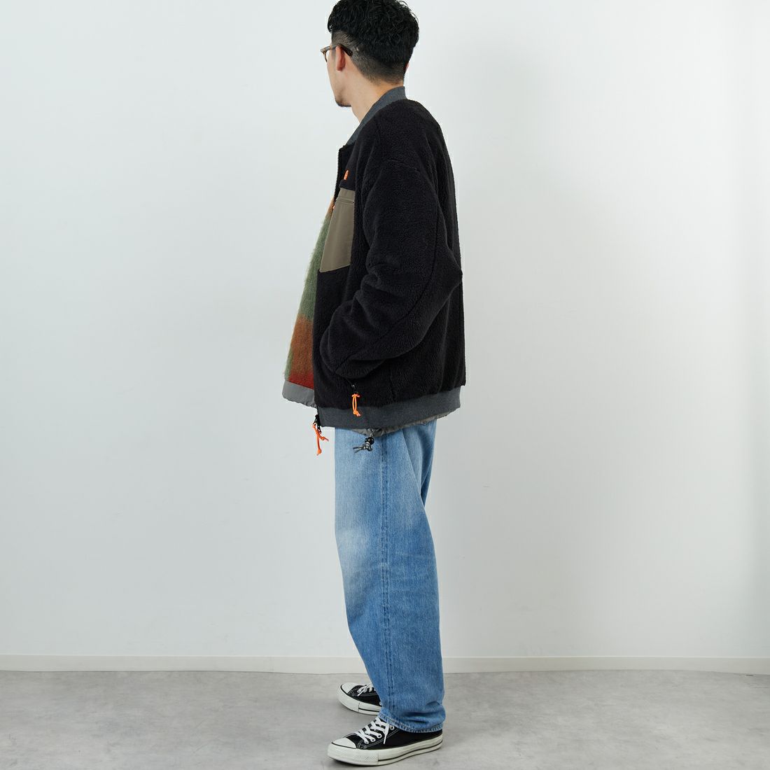 UNIVERSAL OVERALL [ユニバーサルオーバーオール] 別注 ボアフリース ボンバージャケット [U2531400IN-JF] BLACK &&モデル身長：167cm 着用サイズ：XL&&